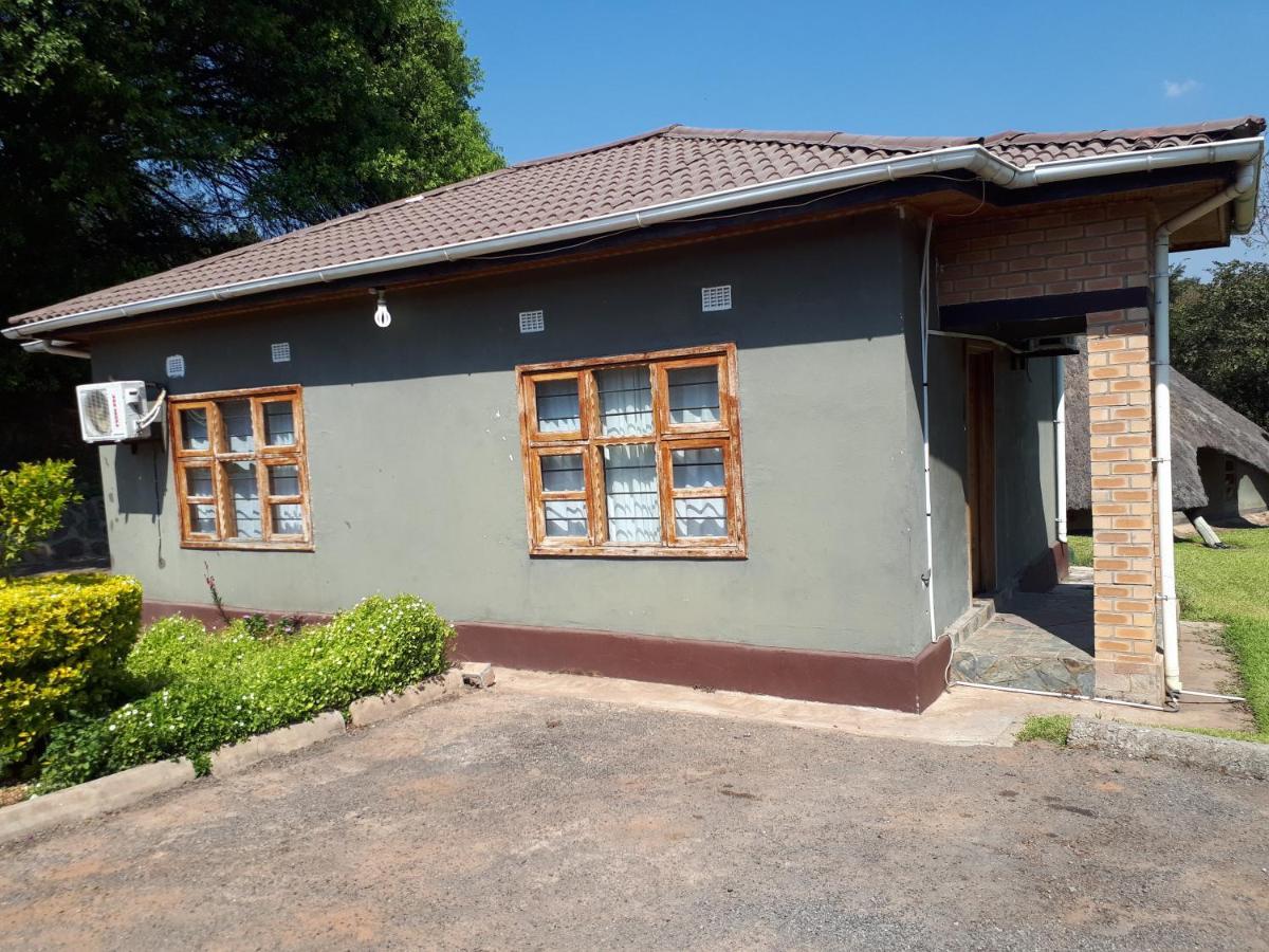 Njele Country Park Villa Ndola Exterior foto